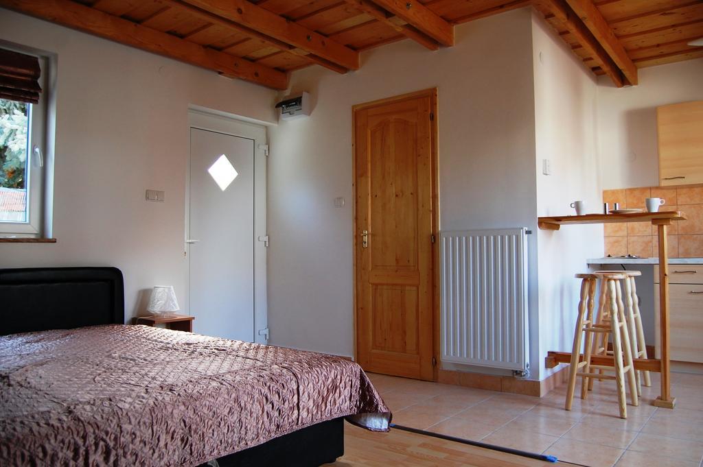 Maya Guesthouse Егер Стая снимка